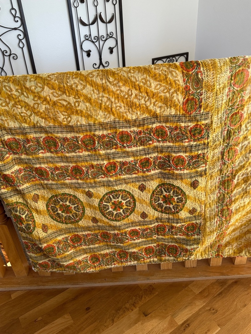 K58 Vibrant Tulip Floral Reversible Twin Kantha Quilt - Picture 3 of 4
